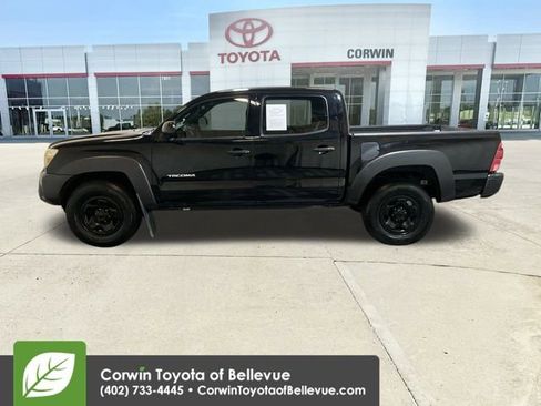 Used 2015 Toyota Tacoma PreRunner image 5