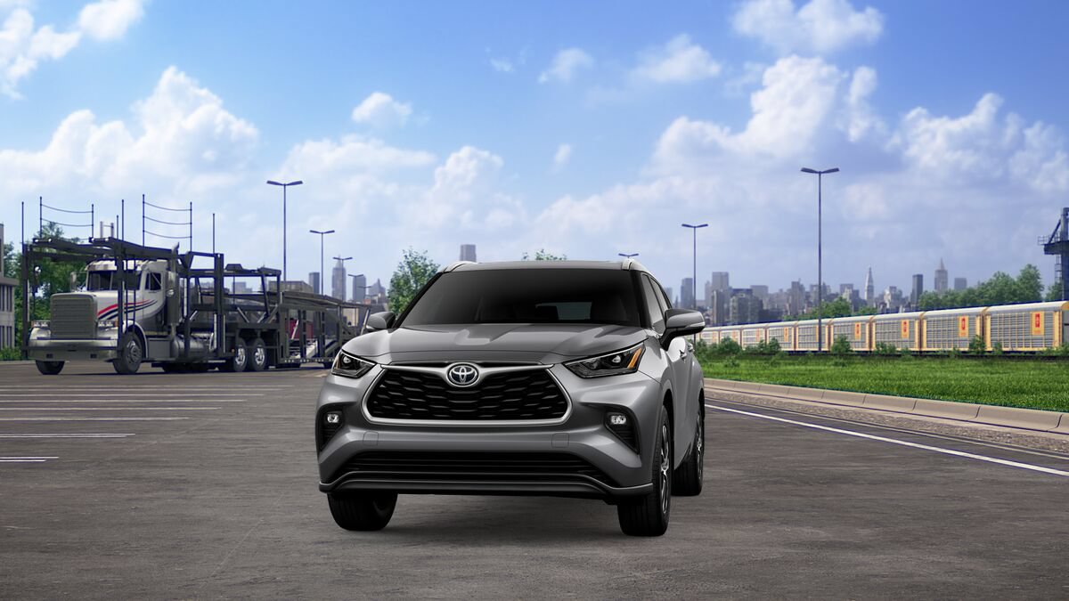 New 2026 Toyota Highlander XLE AWD/4WD image 18