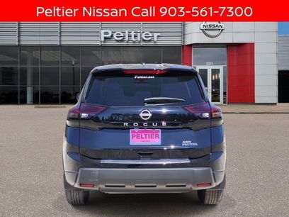 New 2026 Nissan Rogue SV w/ Cold Weather Package