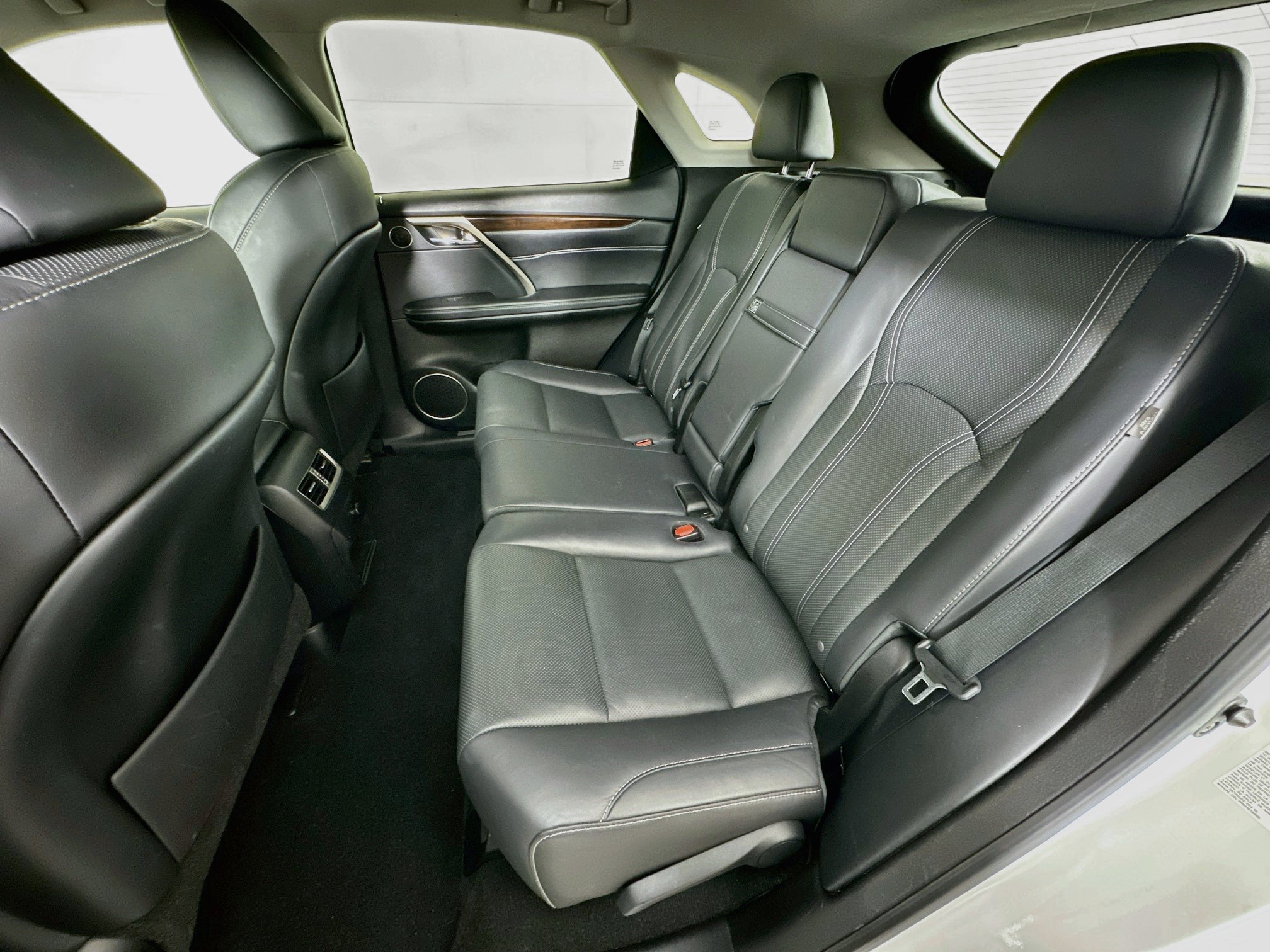 Used 2019 Lexus RX 350 AWD w/ Navigation Package image 28