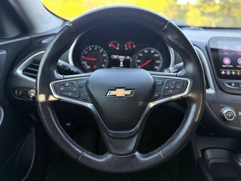 Used 2020 Chevrolet Malibu RS FWD image 25