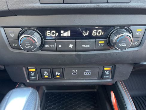 Used 2024 Nissan Frontier PRO-4X w/ Pro Premium Package image 18