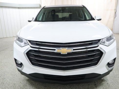 Used 2020 Chevrolet Traverse LT FWD image 7
