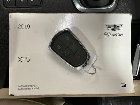 Used 2019 Cadillac XT5 Premium Luxury w/ Driver Assist Package image 12