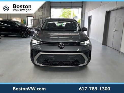 New 2025 Volkswagen Taos SE AWD/4WD image 6
