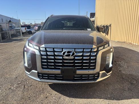 Used 2024 Hyundai Palisade Calligraphy image 2