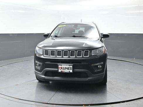 Used 2020 Jeep Compass Latitude AWD/4WD image 6