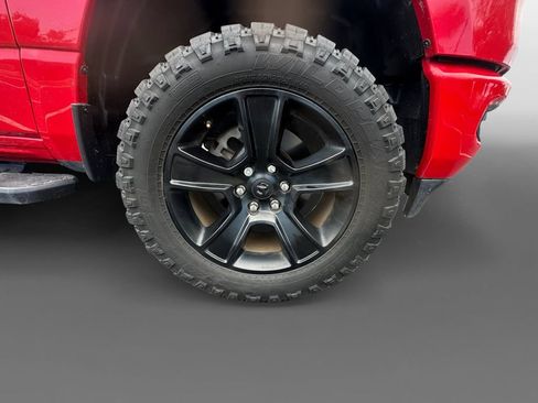 Certified 2022 RAM 1500 Big Horn w/ Night Edition AWD/4WD image 15