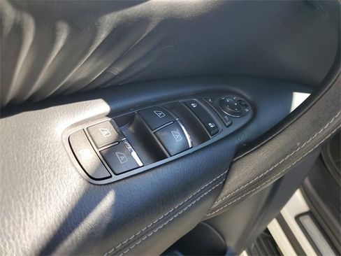 Used 2017 INFINITI QX80 2WD image 32