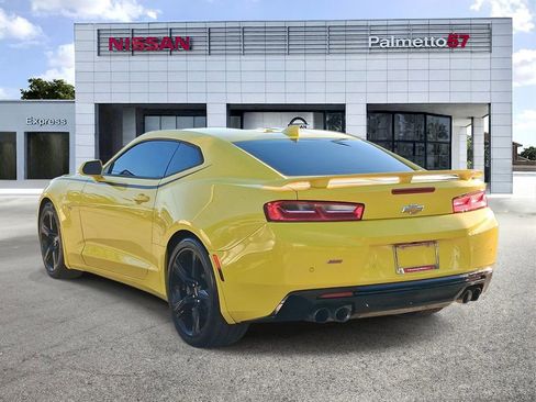 Used 2017 Chevrolet Camaro SS RWD image 4
