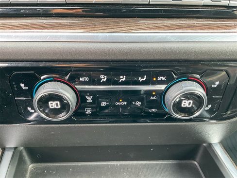 Used 2023 Chevrolet Silverado 1500 RST image 21