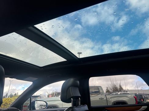 Used 2017 Lincoln MKC Reserve image 28