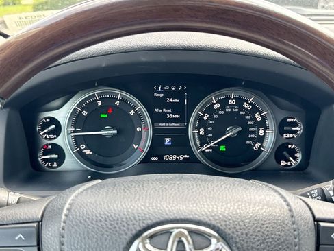 Used 2019 Toyota Land Cruiser AWD/4WD image 3