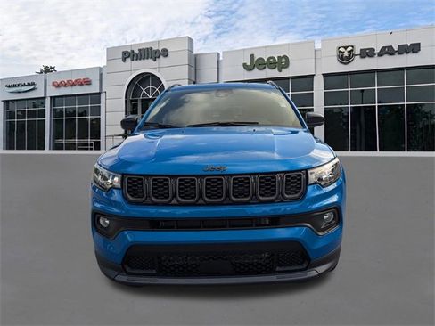 New 2026 Jeep Compass Latitude image 9