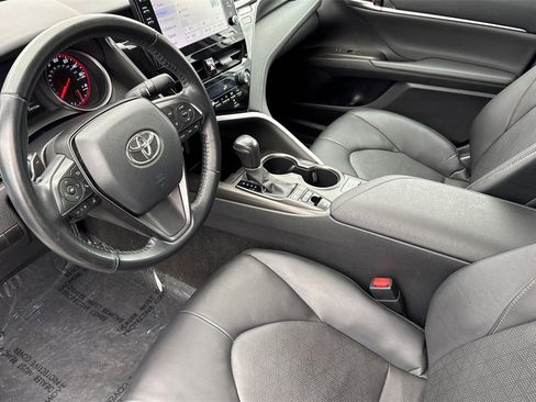 Used 2021 Toyota Camry XSE image 10