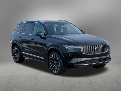 New 2026 Volvo XC90 B6 Plus w/ Protection Package Premier image 8