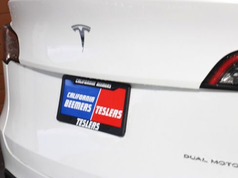 Used 2023 Tesla Model Y Long Range image 5