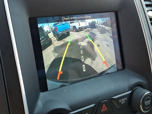 Used 2020 Dodge Durango SXT image 17