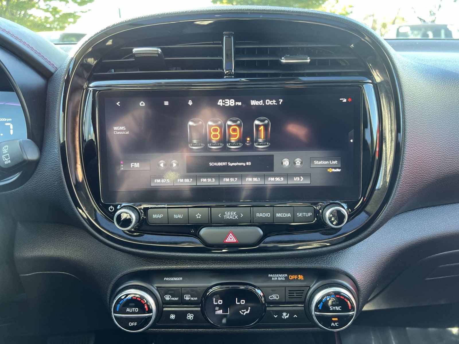 Used 2023 Kia Soul GT-Line FWD image 17