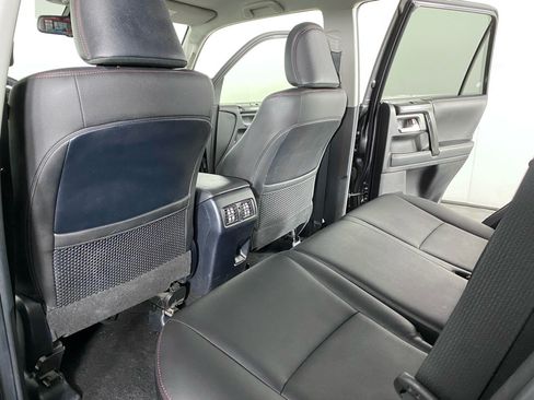Used 2020 Toyota 4Runner Venture AWD/4WD image 19