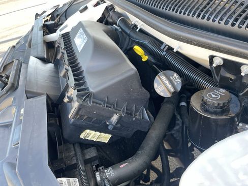 Used 2024 Chevrolet Express 2500 w/ Driver Convenience Package image 10