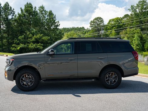 Used 2025 Ford Expedition Tremor AWD/4WD image 13