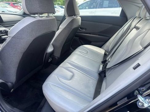 Used 2024 Hyundai Elantra Limited FWD image 15