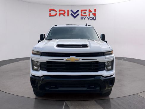 New 2026 Chevrolet Silverado 2500 Custom w/ Custom Value Package image 10