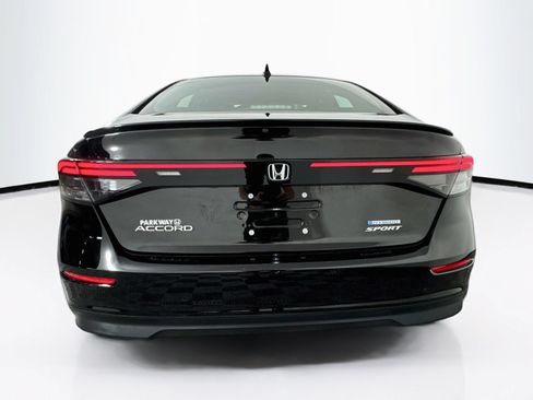 Used 2024 Honda Accord Sport image 6