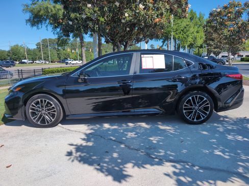 Certified 2025 Toyota Camry XLE w/ Premium Plus Package FWD image 7