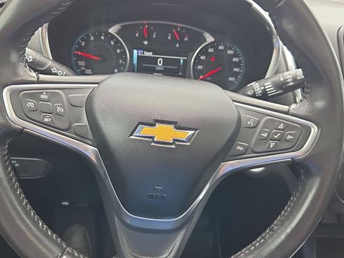 Used 2018 Chevrolet Equinox LT w/ Sun & Infotainment Package FWD image 17