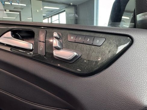 Used 2019 Mercedes-Benz GLS 550 4MATIC image 11