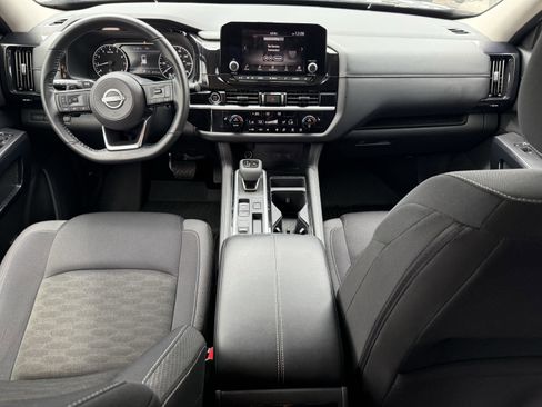 Used 2024 Nissan Pathfinder SV w/ Black Appearance Package FWD image 13