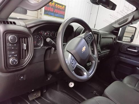 Used 2022 Chevrolet Silverado 2500 W/T w/ Gooseneck/5TH Wheel Package image 12