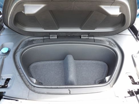 Certified 2023 Volvo C40 P8 Recharge Ultimate w/ Protection Package Premier AWD/4WD image 22