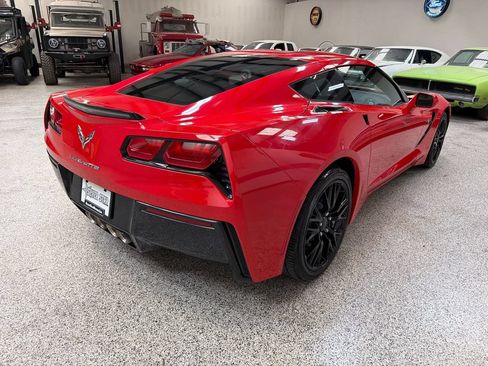 Used 2019 Chevrolet Corvette Stingray Coupe w/ 1LT RWD image 7