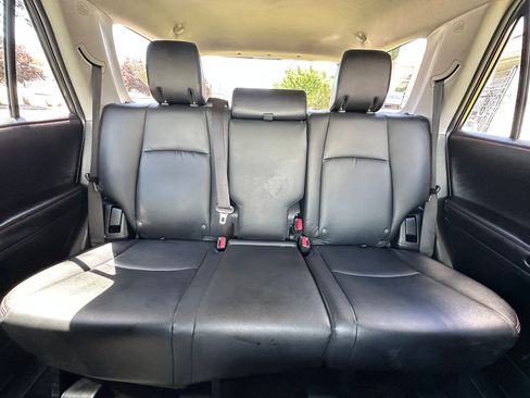 Used 2016 Toyota 4Runner Trail Premium AWD/4WD image 43
