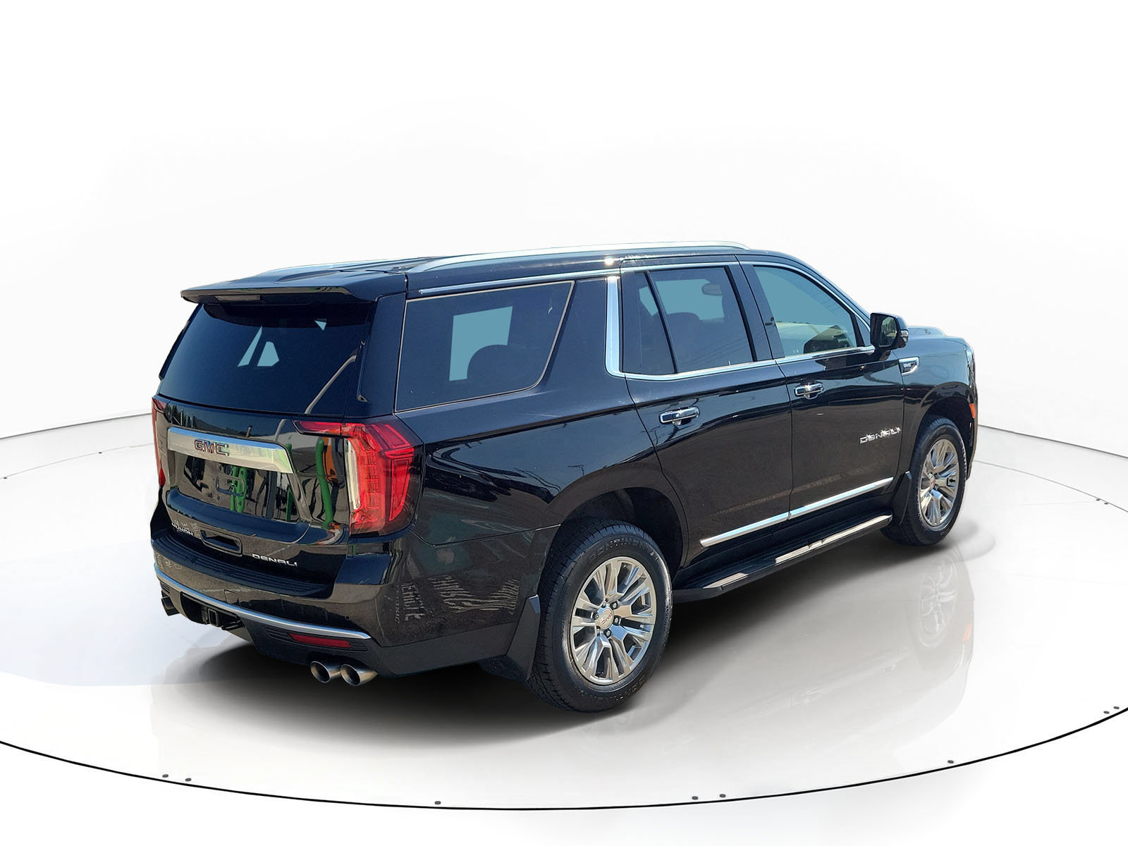 Used 2022 GMC Yukon Denali AWD/4WD image 3