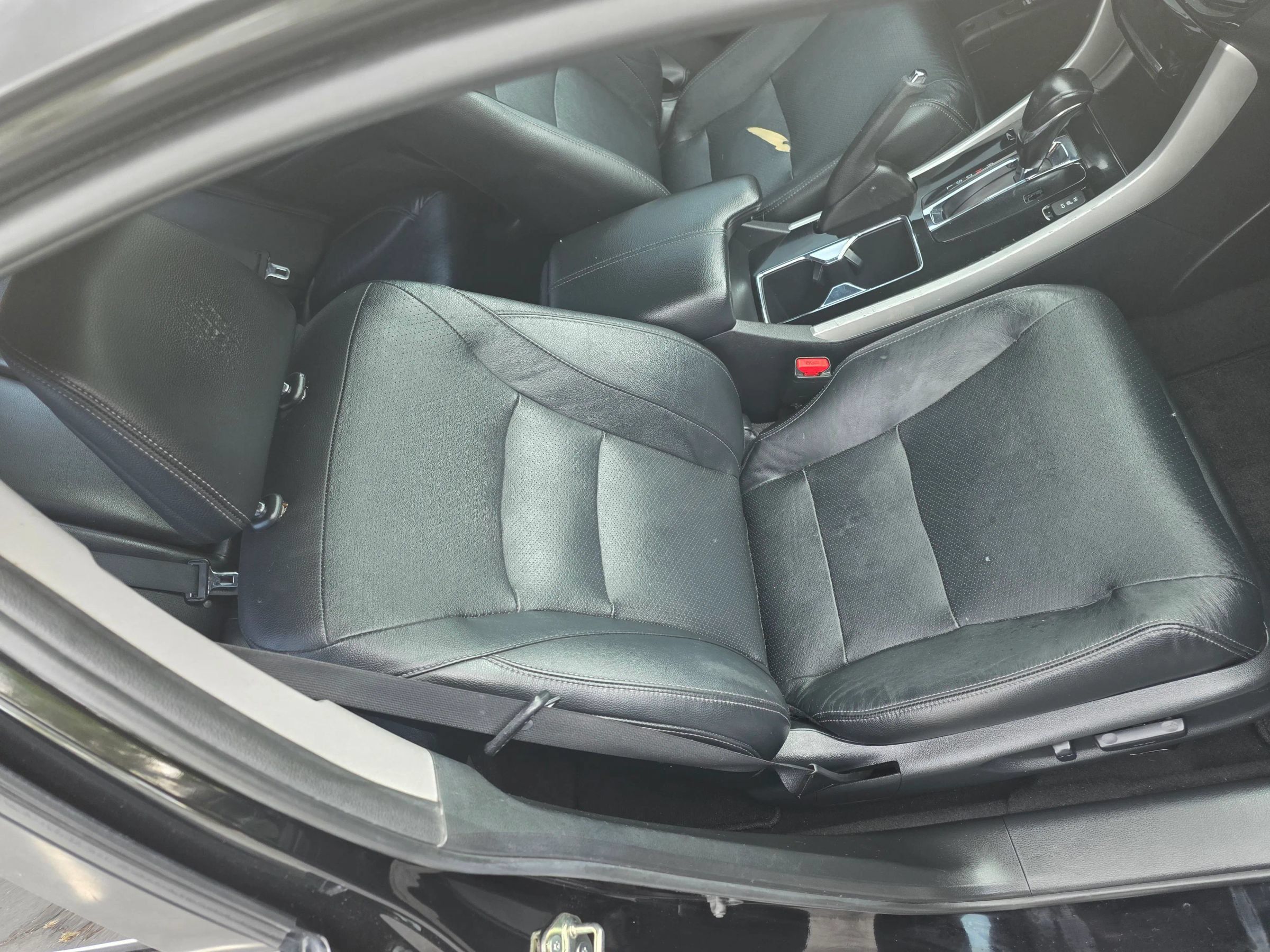 Used 2017 Honda Accord EX-L image 18