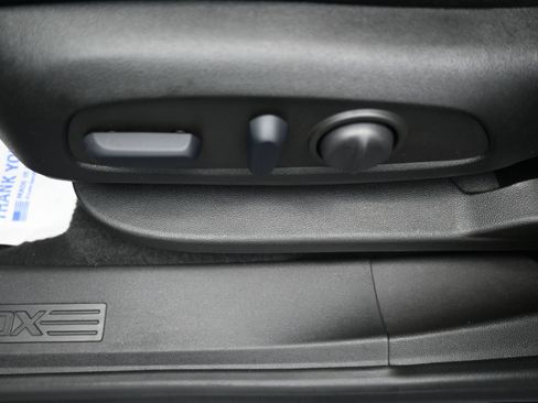 Used 2022 Chevrolet Equinox LT FWD image 10