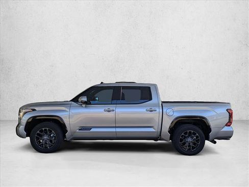 Used 2022 Toyota Tundra Platinum image 9