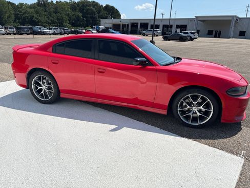 Used 2023 Dodge Charger GT RWD image 3