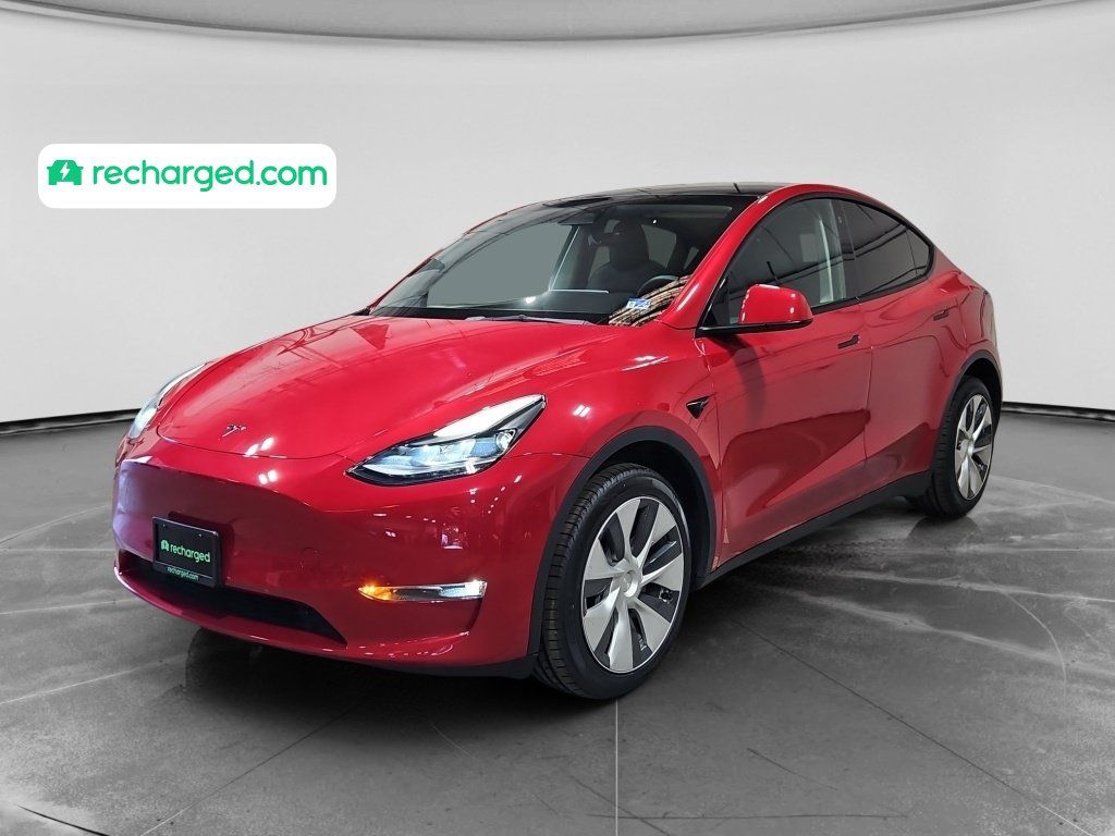 Used 2023 Tesla Model Y Long Range AWD/4WD image 1