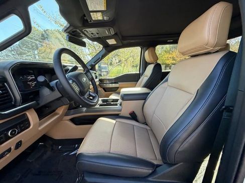 New 2025 Ford F250 Lariat w/ Lariat Ultimate Package image 15