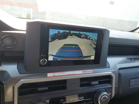 Certified 2026 Toyota Tacoma SR5 AWD/4WD image 24