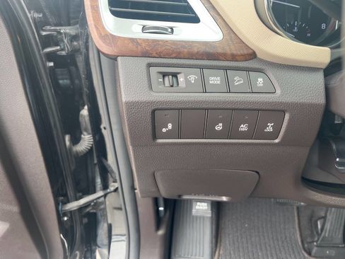 Used 2019 Hyundai Santa Fe XL image 24