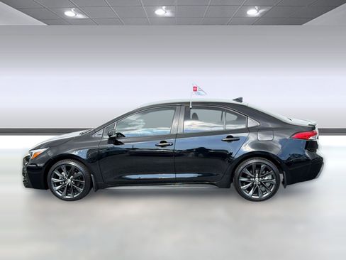 Certified 2024 Toyota Corolla SE FWD image 2