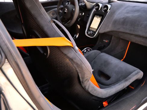 Used 2019 McLaren 600LT RWD image 33