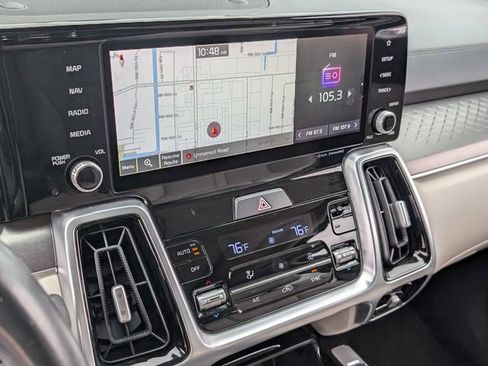 Used 2021 Kia Sorento SX image 22