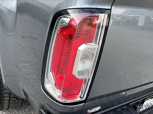 Used 2022 GMC Canyon AT4 image 24
